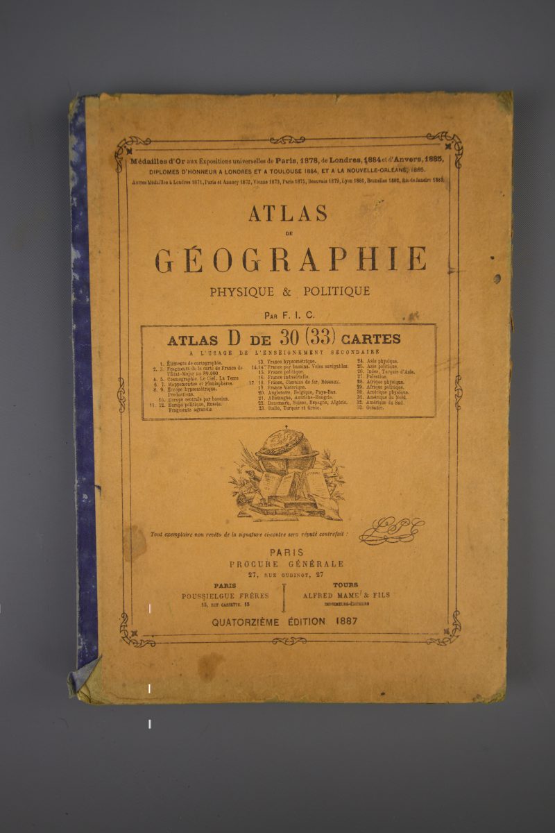 Atlas de Géographie physique et politique. Atlas D de 30 (33) cartes