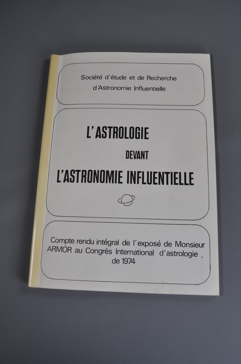 L’astrologie devant l’astronomie influentielle